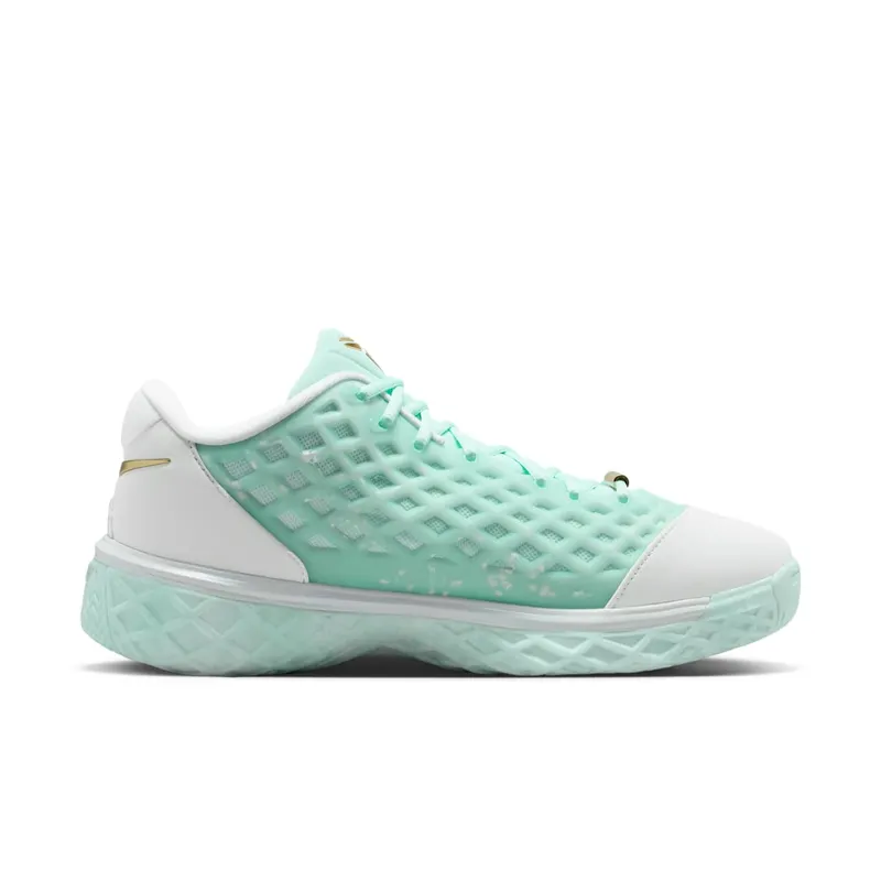 Nike Kobe 3 Low Protro “CHBL” (IX2017-100)