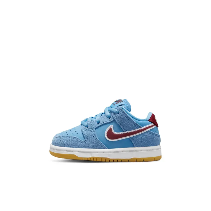 Nike SB Dunk Low Philadelphia Phillies (DN3673-400)