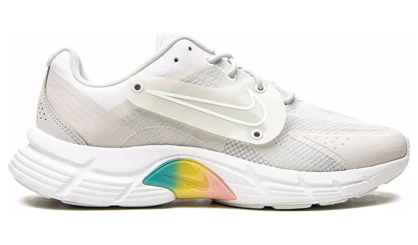 Nike Alphina 5000 sneakers – Beige (CK4330)