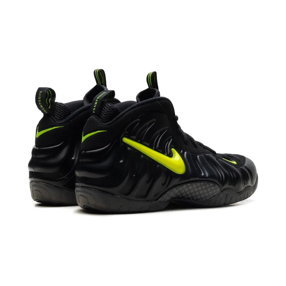 Nike Air Foamposite Pro “Voltage” (HF0794-002)