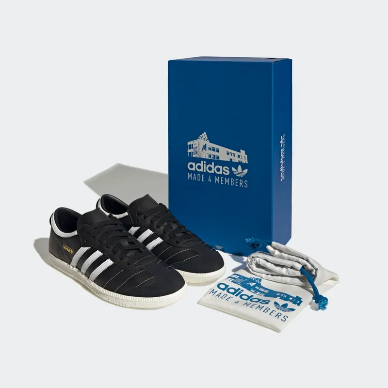 Adidas Samba Core Black / Core White / Gold Metallic (HQ6646)