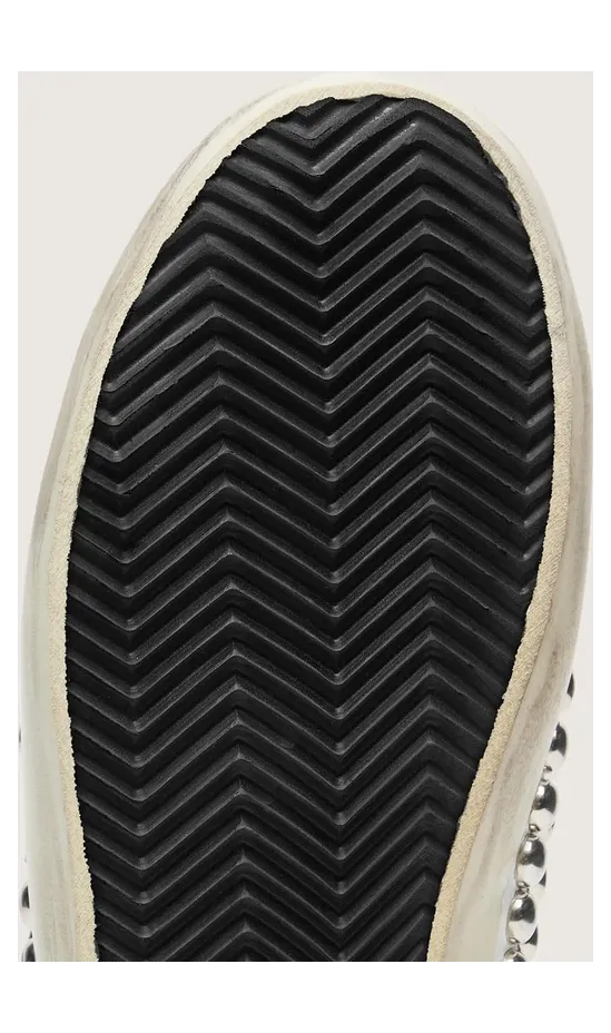 Golden Goose Super-Star In White Leather With Light Gray Star And Metal Studs (GWF00101.F008417.10276) (5)