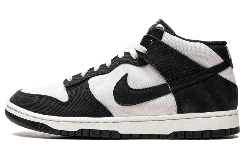 Nike Dunk Mid “Black / White” (DV0830-102)
