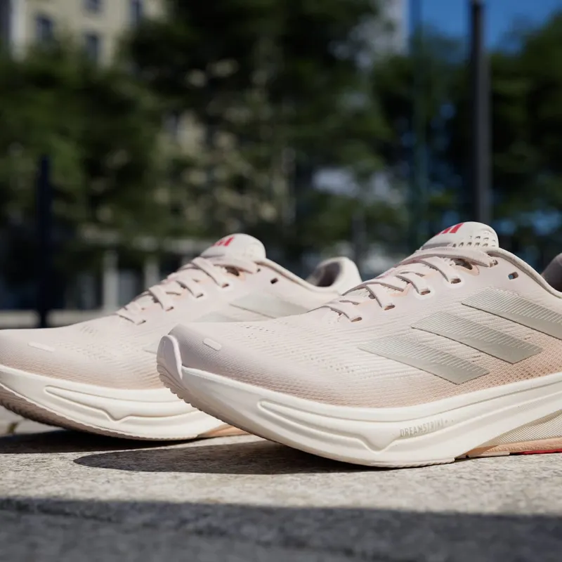 adidas Supernova Rise 2 Wonder Quartz Champagne Met. Pure Ruby (IH8702)