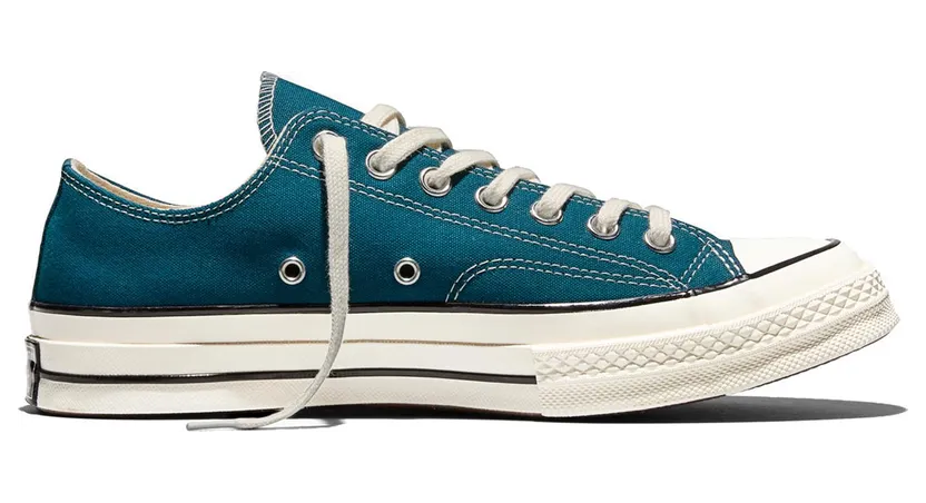 converse-chuck-taylor-all-star A15975C