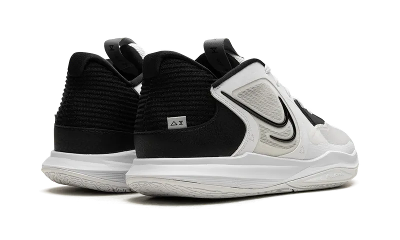 Nike Kyrie 5 Low “White Wolf Grey Black” (DJ6012-102)