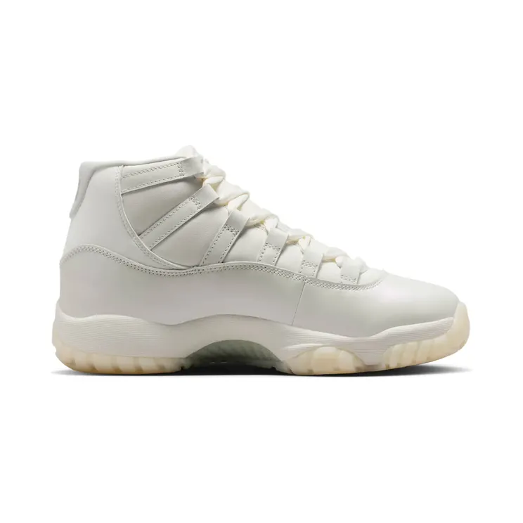 air-jordan-11 AR0715-110