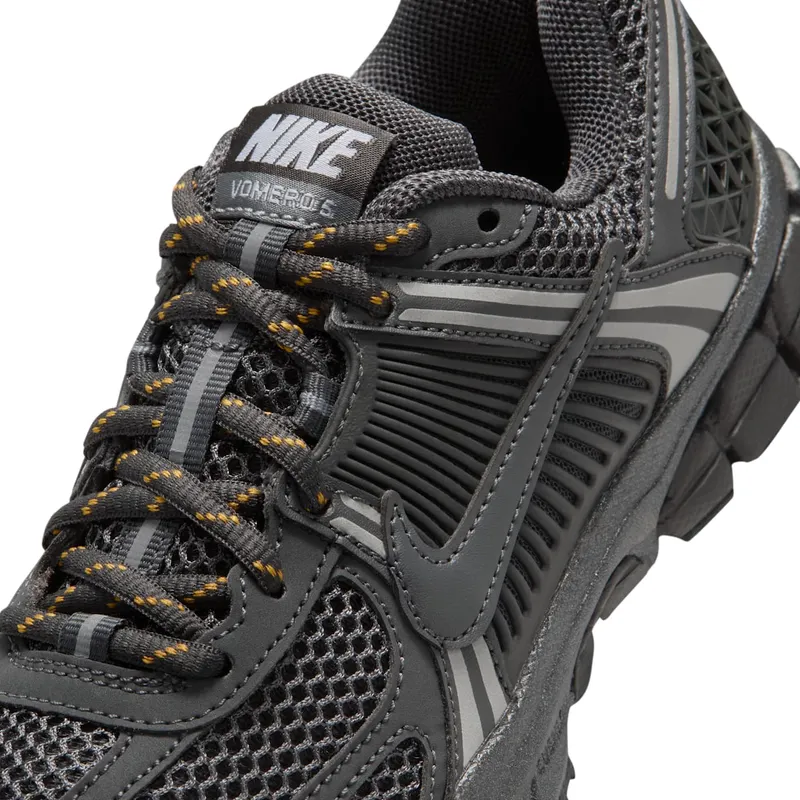 Nike Vomero 5 GS “Dark Smoke Grey Reflective” (IB3812-001)