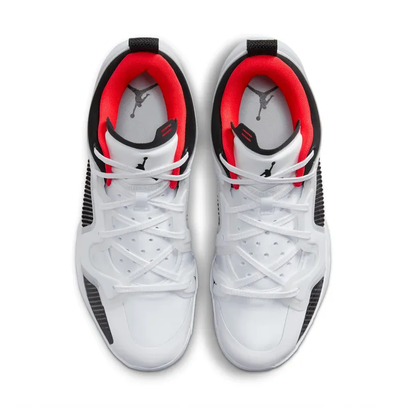 Air Jordan 37 Low “Siren Red” (DQ4122-100)