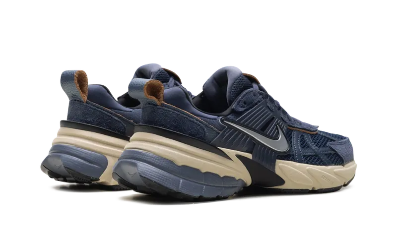 Nike V2K Run “Thunder Blue Chrome” (FN6703-400)