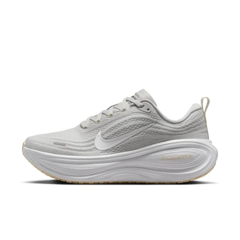 Nike Vomero Plus “Photon Dust Alabaster” (HV8154-009)