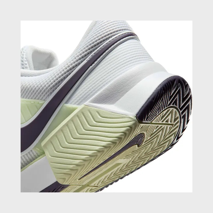 nike-zoom IQ5180-108