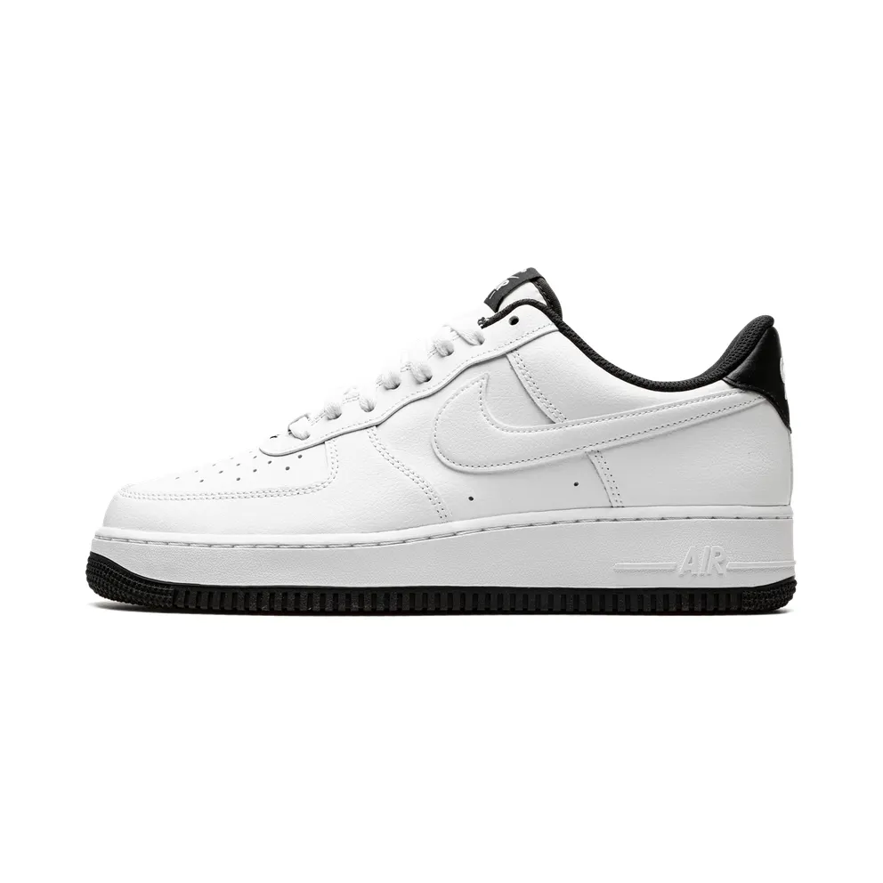 Nike Air Force 1 ’07 “White / Black” (DR9867-102)
