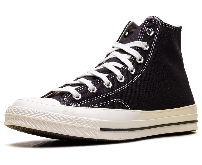converse-chuck-taylor-all-star A17694C