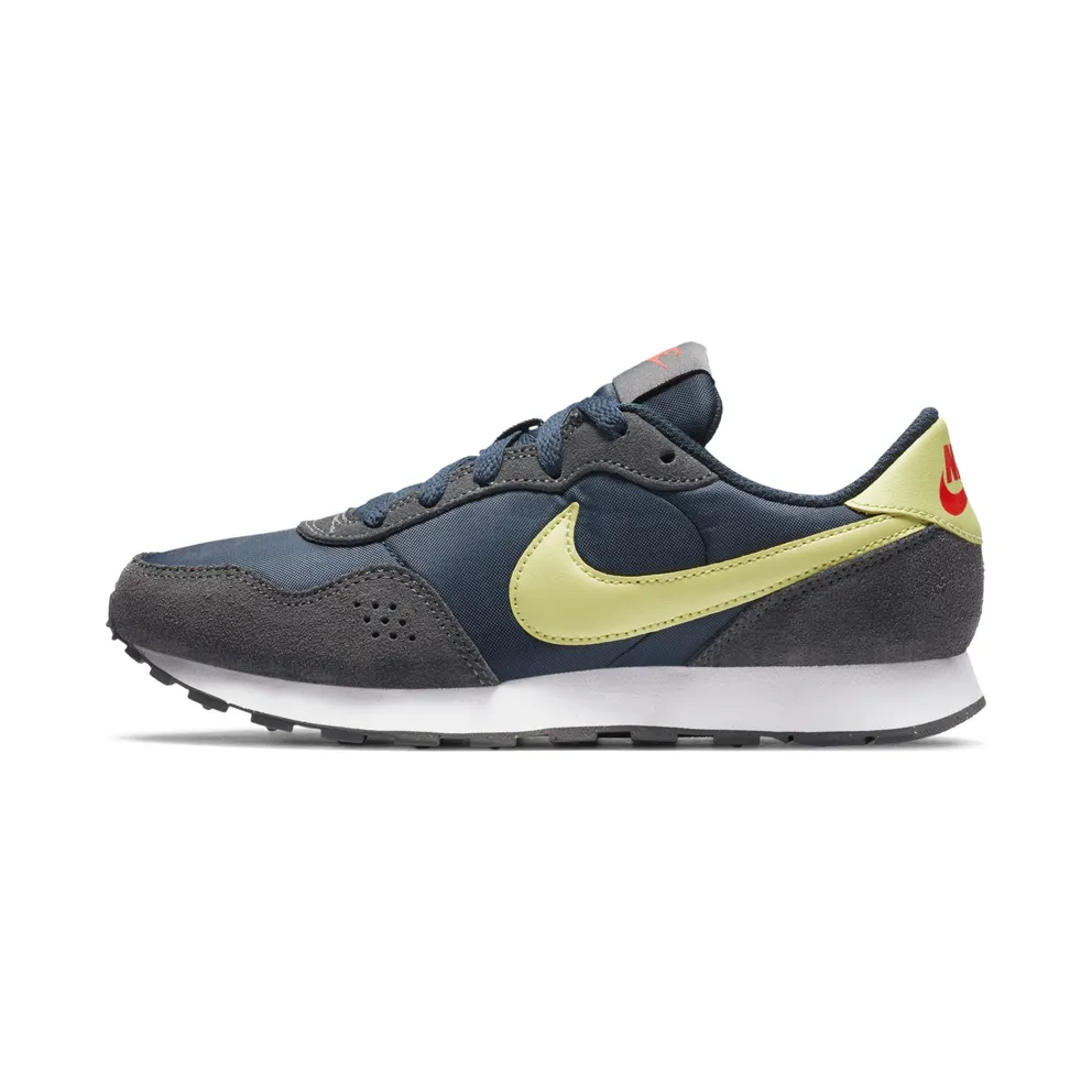 Nike MD Valiant Older Kids’ Blue (CN8558-400)