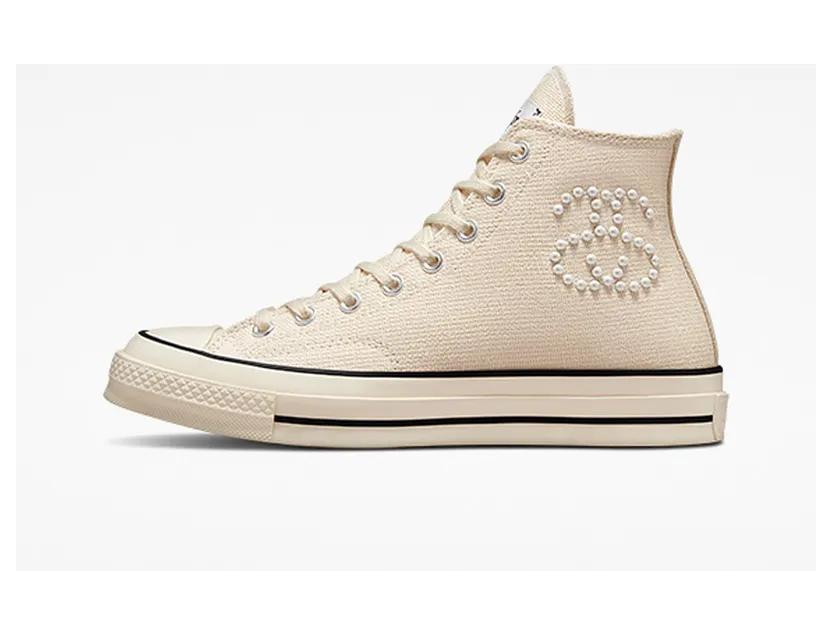 converse-chuck-taylor-all-star A02051C