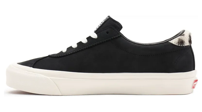 vans-style VN0A3WLQA1O