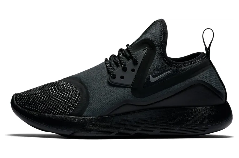 Nike LunarCharge Essential Black/Black/Volt/Dark Grey (923620-001)