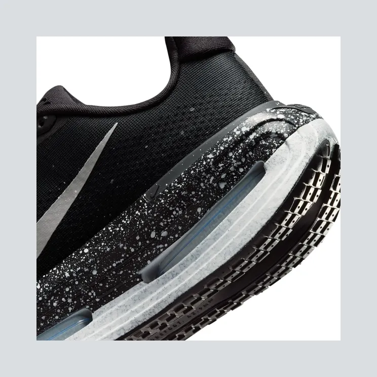 nike-vomero-premium IU2827-001