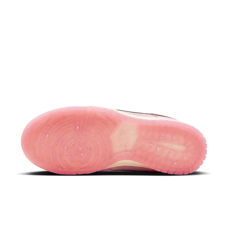 Nike Dunk Low LX Barbie (FN8927-621)