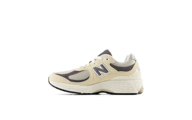 New Balance 2002R Sandstone Magnet (GC2002FA)