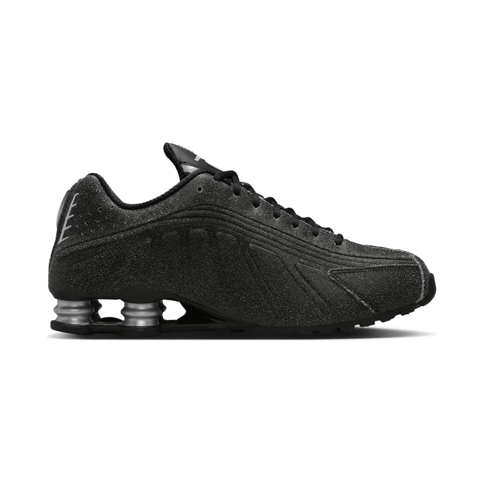 Nike Shox R4 “Distressed Leather – Black” (IO4544-002)