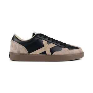 Munich Black (404605840)