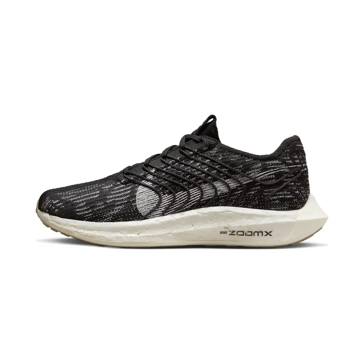 Nike Pegasus Turbo Next Nature (straat) “Black / Off-Noir / Sesame / Sail” (DM3413-001)