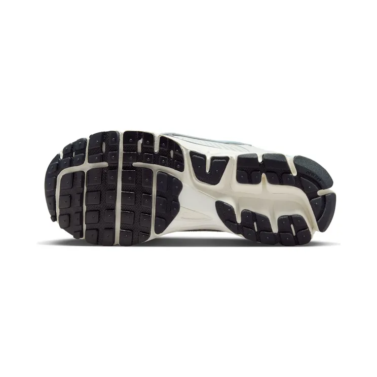 nike-air-zoom FJ4588-025