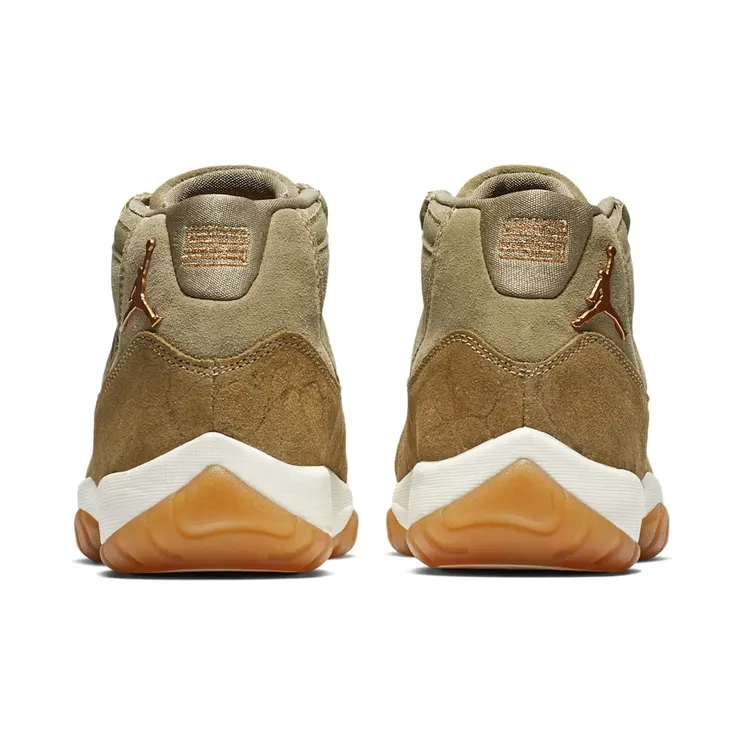air-jordan-11 AR0715-200