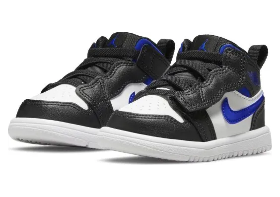 air-jordan-1 AR6352-140