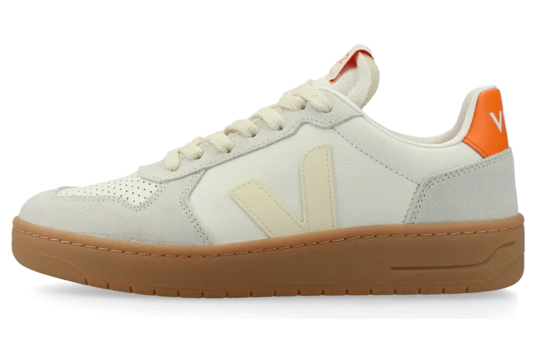 VEJA V-82 Grained Leather (pure / calcaire / fury) – VE3320758