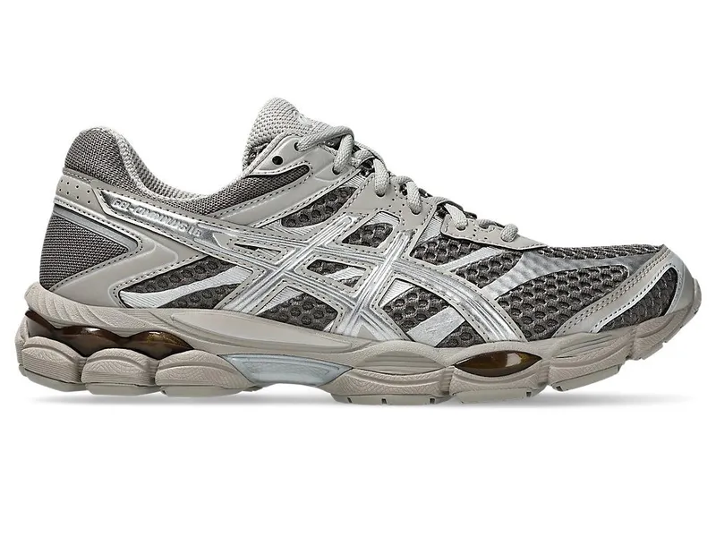 ASICS GEL-CUMULUS 16 “Cocoa Powder / Pure Silver” (1203A733-201)