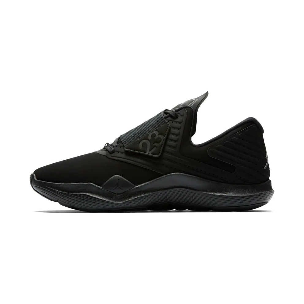 Jordan Relentless “Black Anthracite” (AJ7990-001)