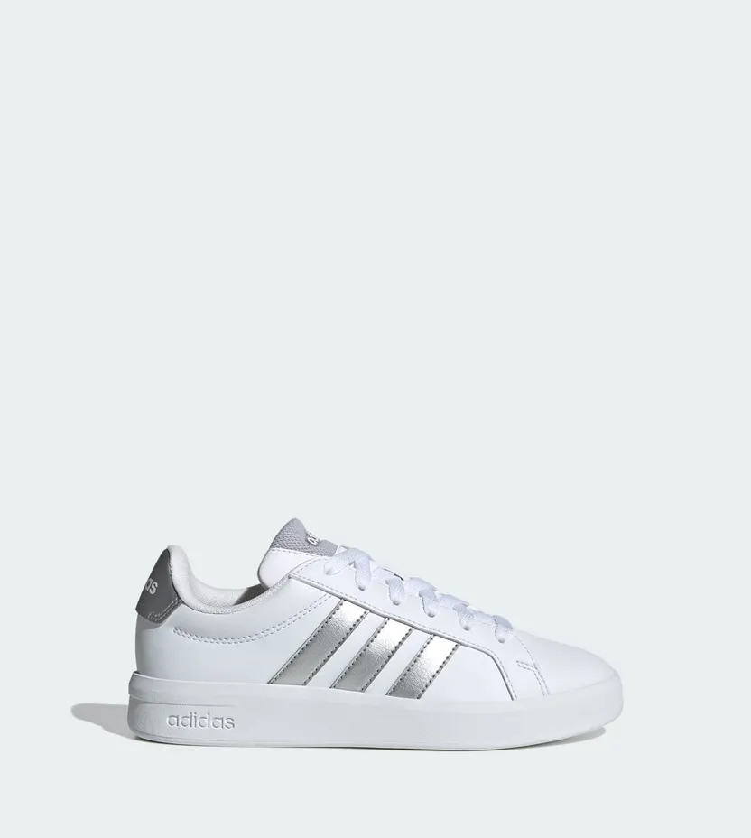 Adidas GRAND COURT 3.0 SCHOENEN JUNIOR Cloud White / Silver Metallic / Silver Metallic (JP9363)