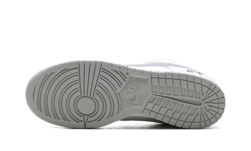 Nike SB Dunk Low “Supreme – White” (HQ8487-100)