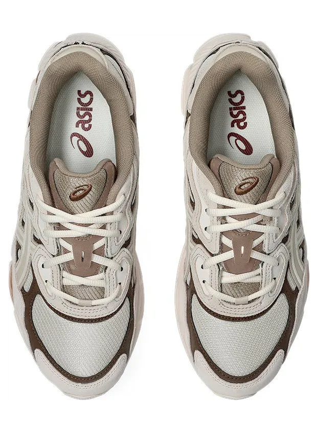 Asics Gel-NYC “Mineral Beige”: neutraal buiten, monster binnen (3)