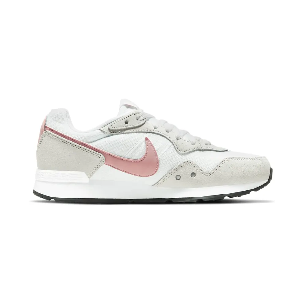 Nike Venture Runner “White / Platinum Tint / Black / Pink Glaze” (CK2948-104)