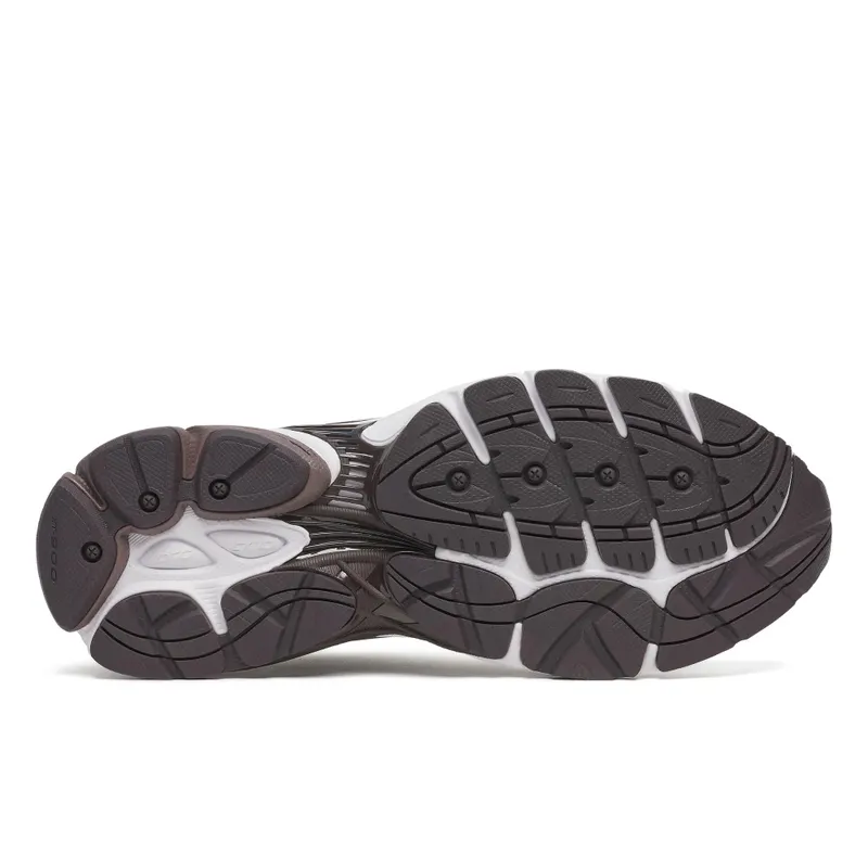 SAUCONY ProGrid Omni 9 OG “White / Brown” (S70739-57)