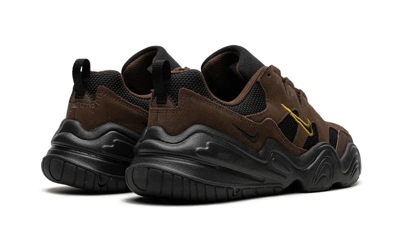 Nike Tech Hera “Cacoa Wow” (FJ9532-200)