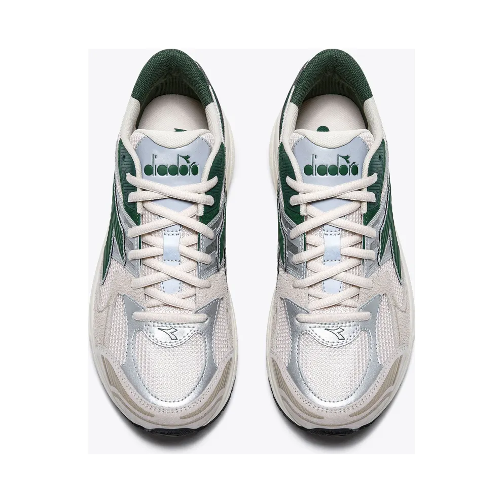 Diadora Mythos – “Light Grey Metallic” (501.181239_C4774)