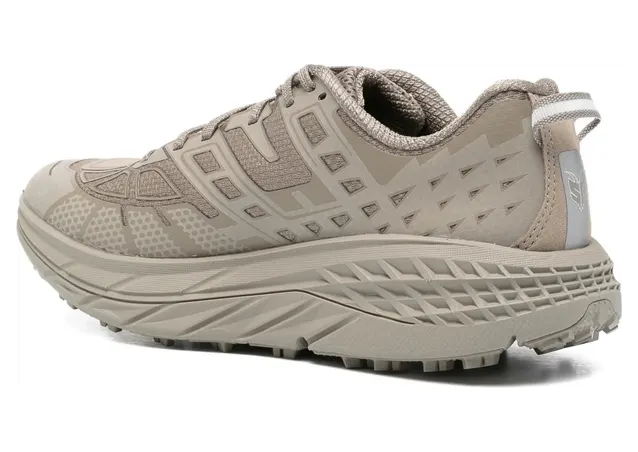 hoka-one-one-speedgoat-2 1171910 LST