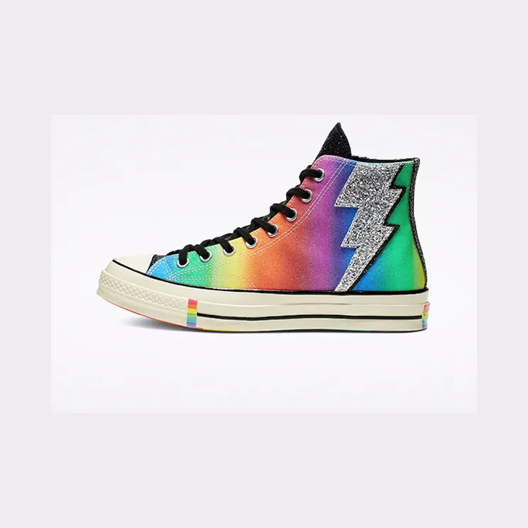 converse-chuck-taylor-all-star 165713C