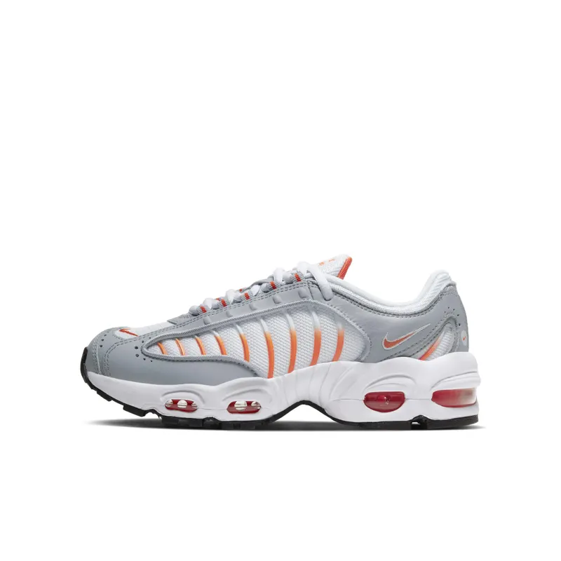 Nike Air Max Tailwind IV Older Kids’ White (BQ9810-108)