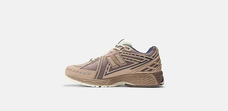 New Balance 1906R “Earth Shadow / Flat Taupe” (U1906REN)