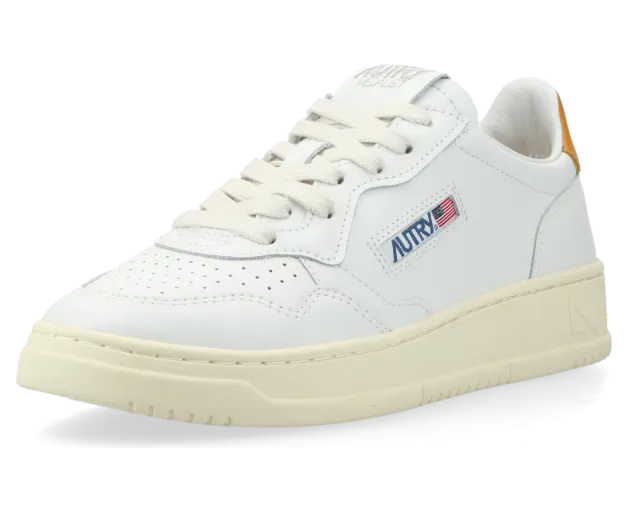 Autry Medalist Low W (leat / cleat white / hny ylw) – AULWLL70 (2)