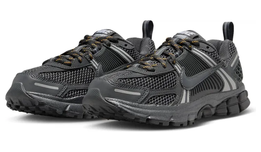 nike-vomero IB3812-001