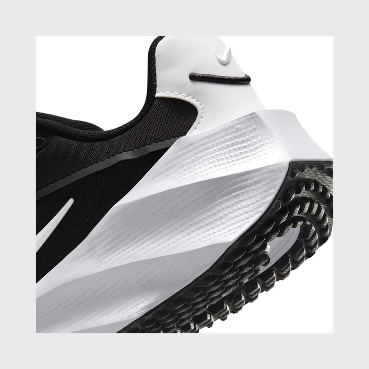 nike-aura-edge HQ7025-002