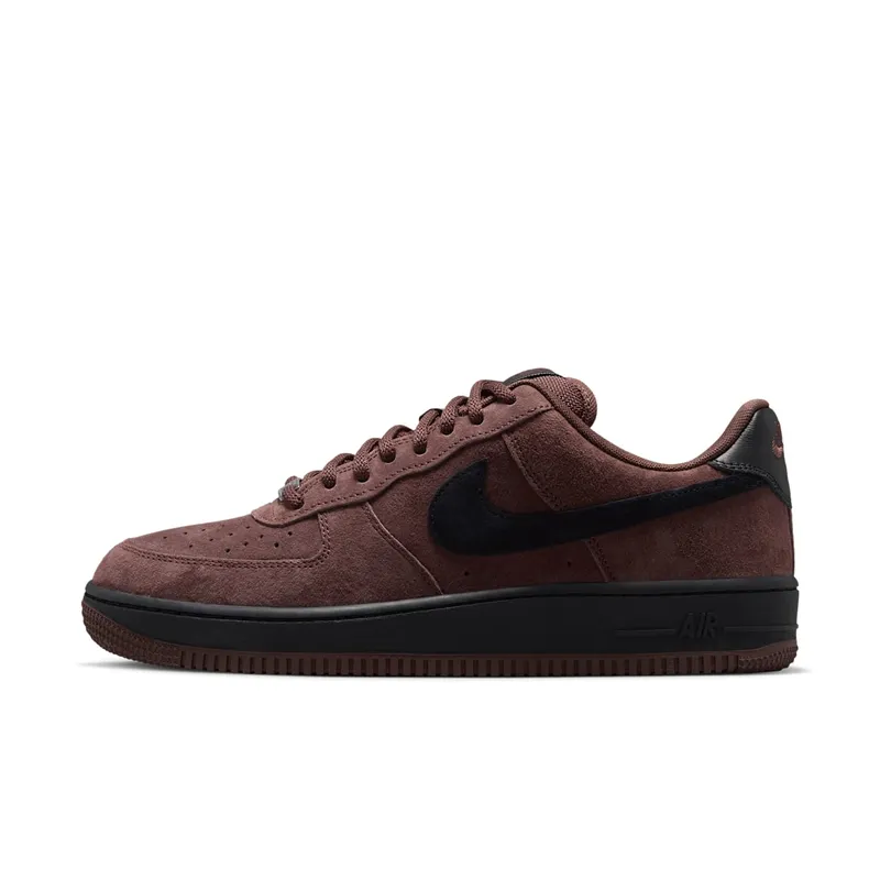 Nike SB Air Force 1 “Light Chocolate”: bruin suède dat wél werkt