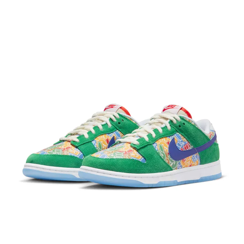 Nike Dunk Low “Foam Finger” (DZ5184-300)
